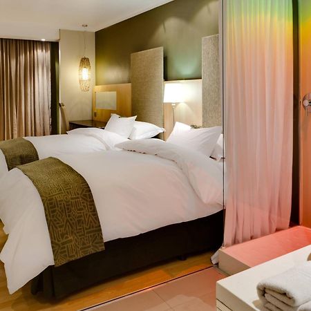 Protea Hotel By Marriott Bloemfontein Willow Lake Exterior photo