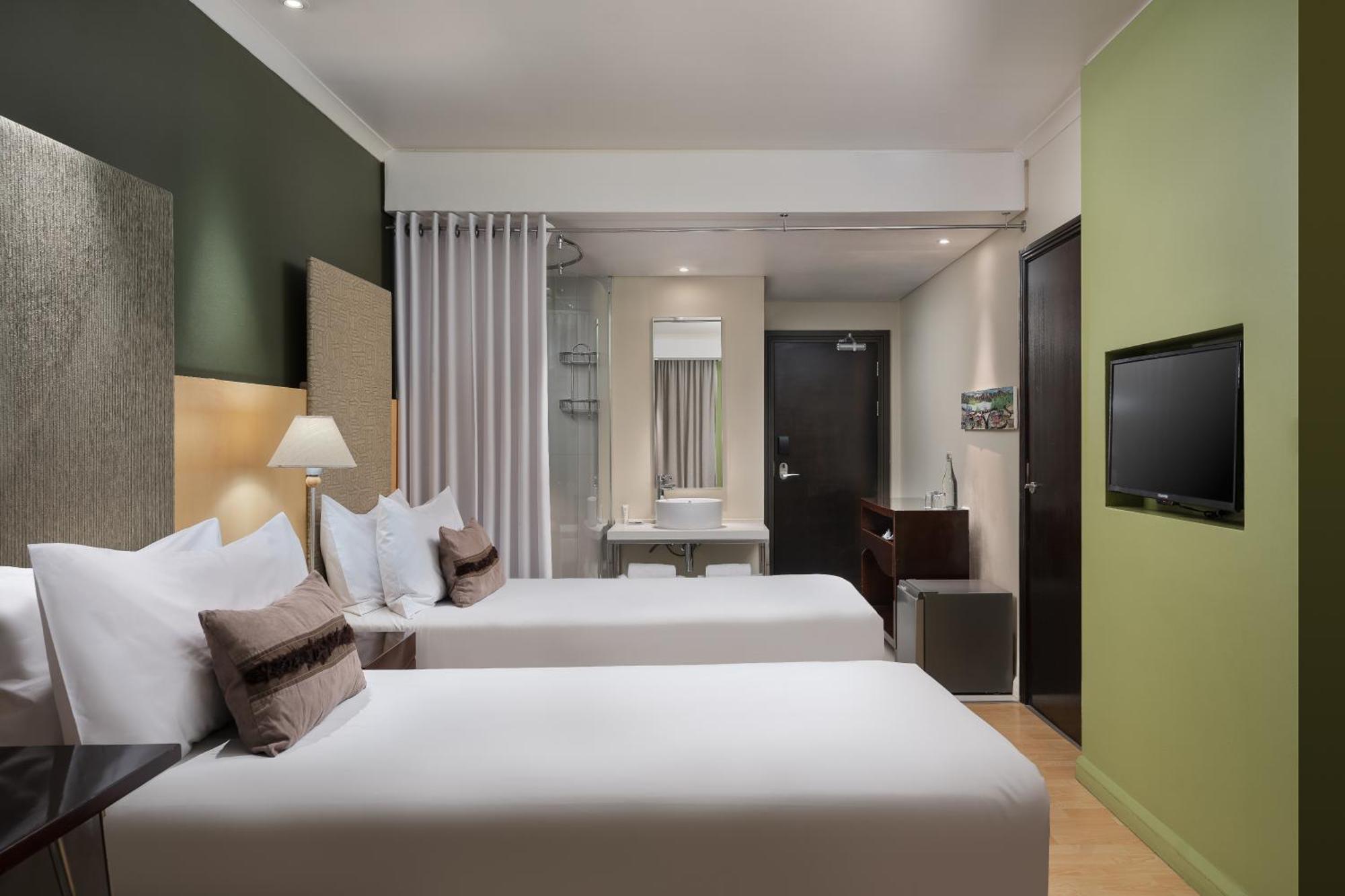 Protea Hotel By Marriott Bloemfontein Willow Lake Exterior photo